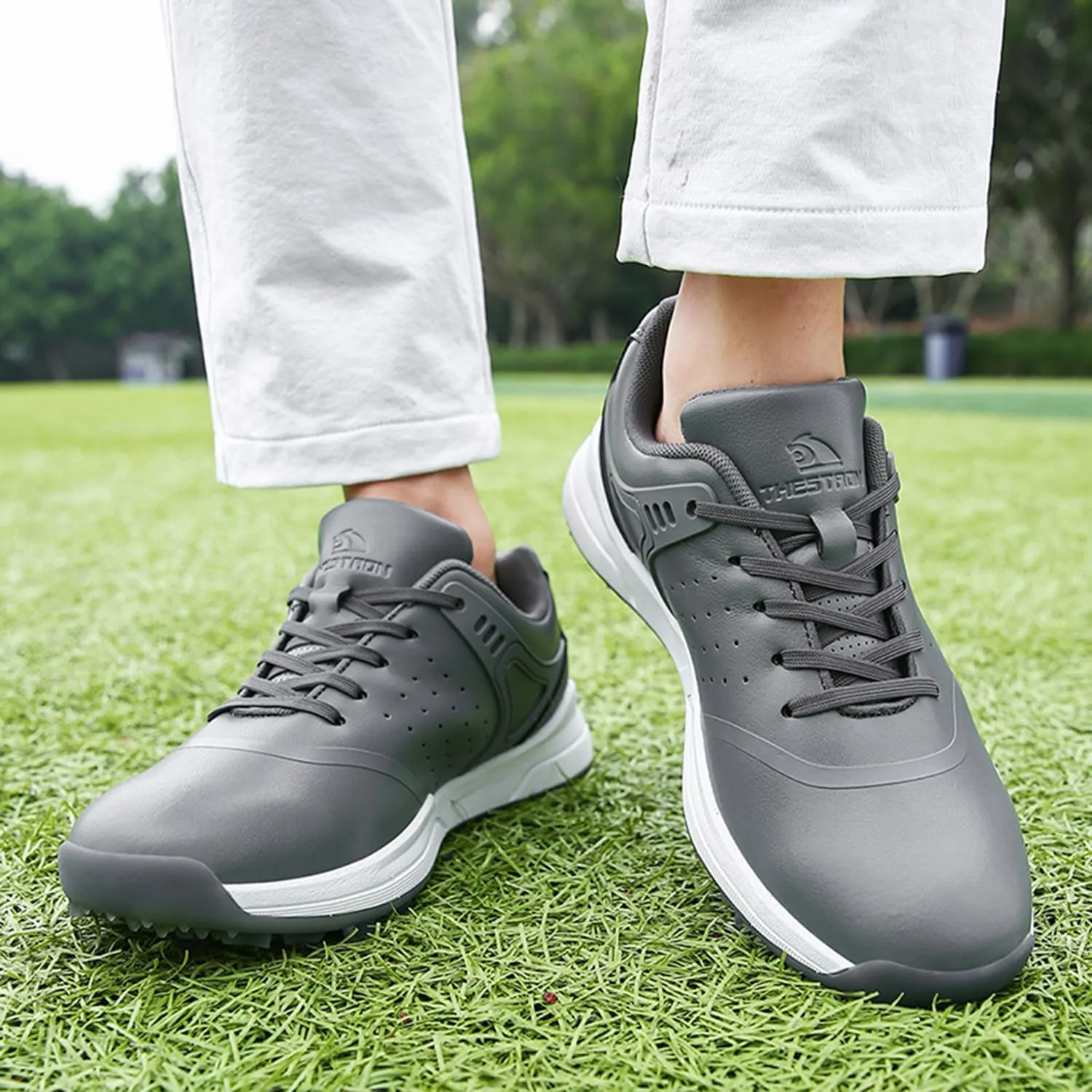 Golf Shoes Men Professional Golf Wears Breathable Spikeless Golfers Sneakers Anti Slip Walking Footwears